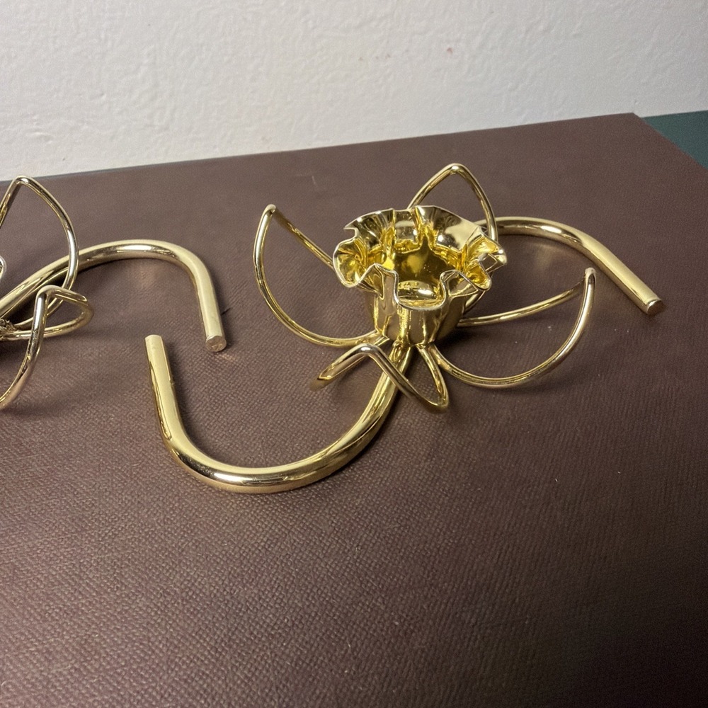 Vintage W.T. Rogers Gold Flower Lustro Magic Candle Holders MCM Boxed - Picture 9 of 13